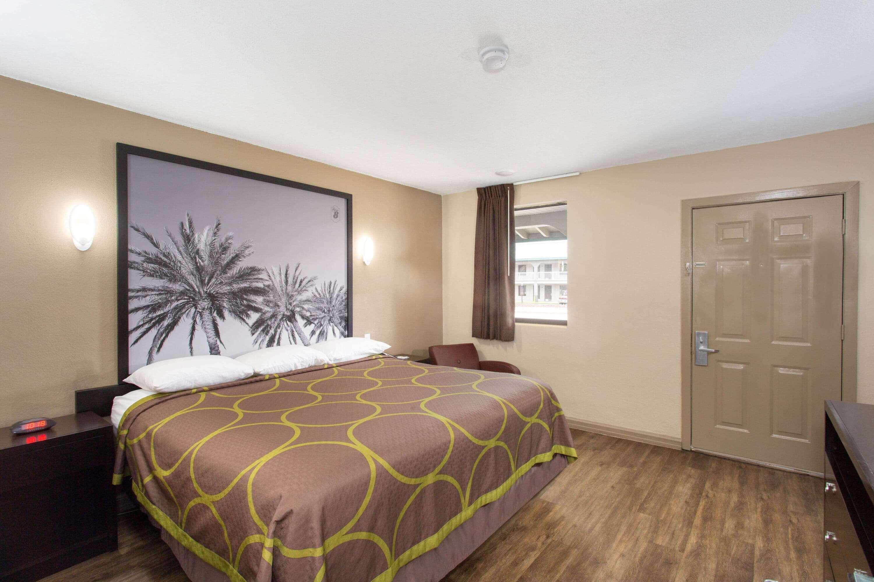 Super 8 By Wyndham Pensacola Nas Area Motel Beach Haven Екстериор снимка